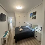 Preciosos Moderno Piso Cerca De La Playa Del Cura Y Todos Servicios En Calle La Loma Apartamento Torrevieja