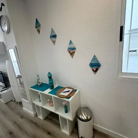 Preciosos Moderno Piso Cerca De La Playa Del Cura Y Todos Servicios En Calle La Loma * טורבייחה