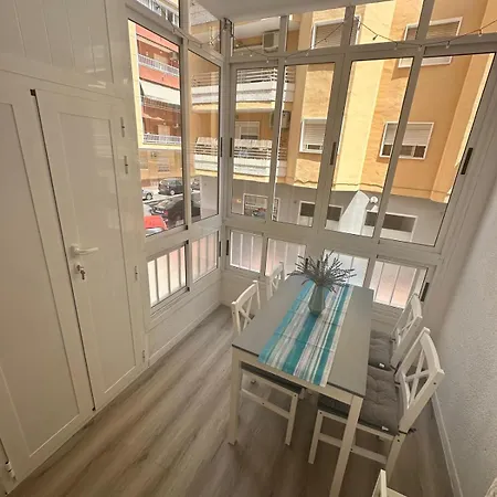 Preciosos Moderno Piso Cerca De La Playa Del Cura Y Todos Servicios En Calle La Loma Апартаменты *