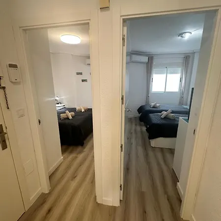 Preciosos Moderno Piso Cerca De La Playa Del Cura Y Todos Servicios En Calle La Loma شقة